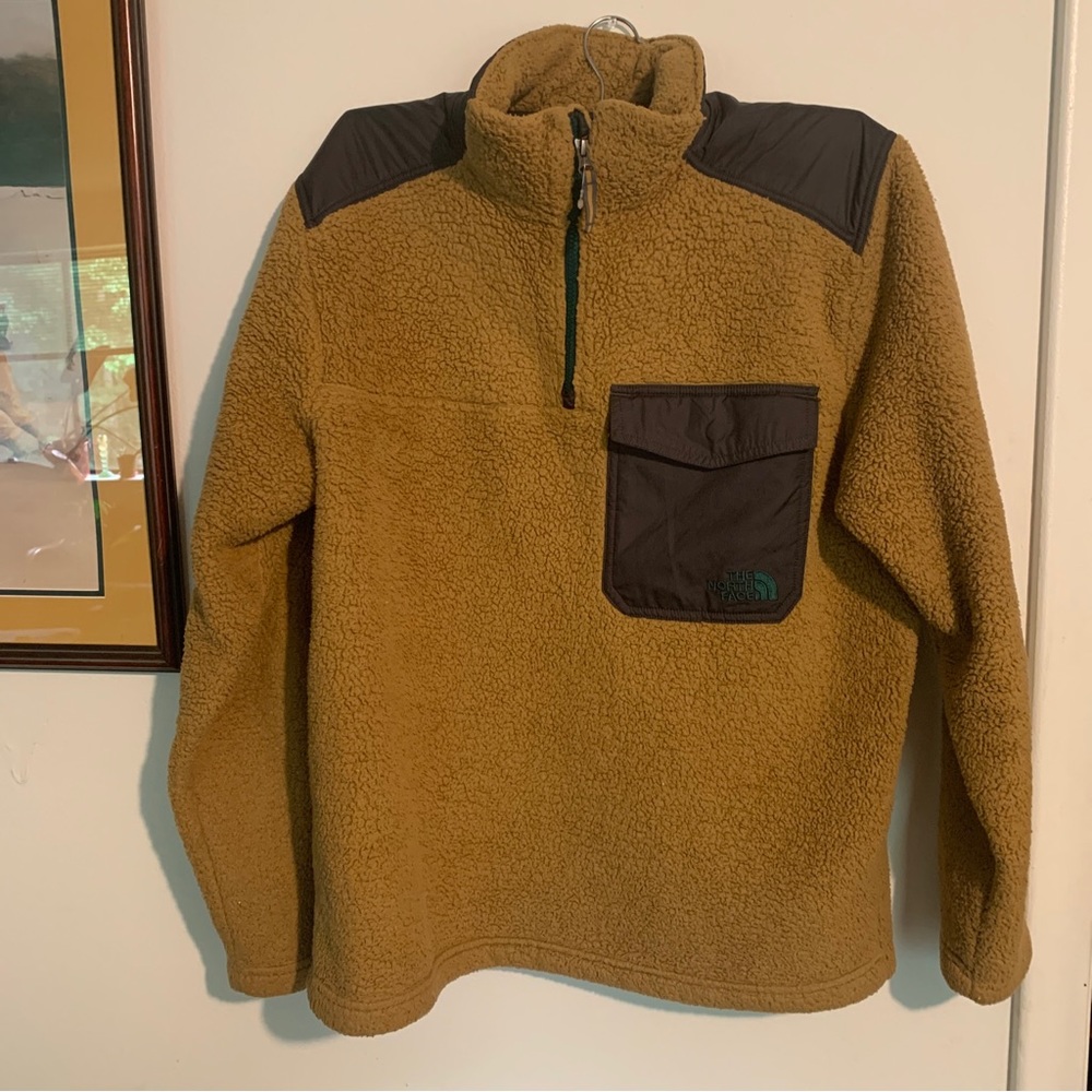 The North Face fleece Sherpa Extreme Pile 1/4 Zip Pullover Men's Large.